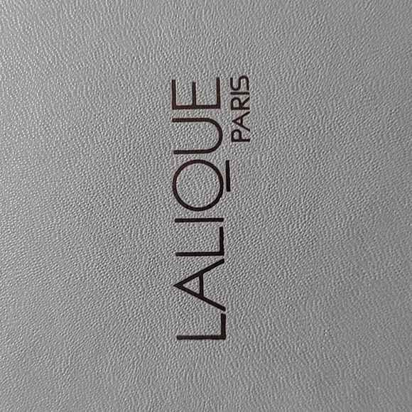 Lalique bird detail vase - Picture 5 of 8